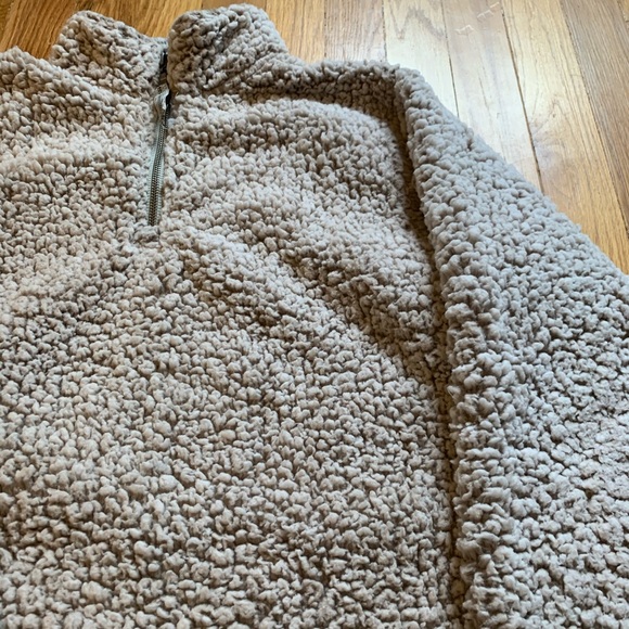 J America Sherpa fleece oatmeal size medium - Picture 3 of 7